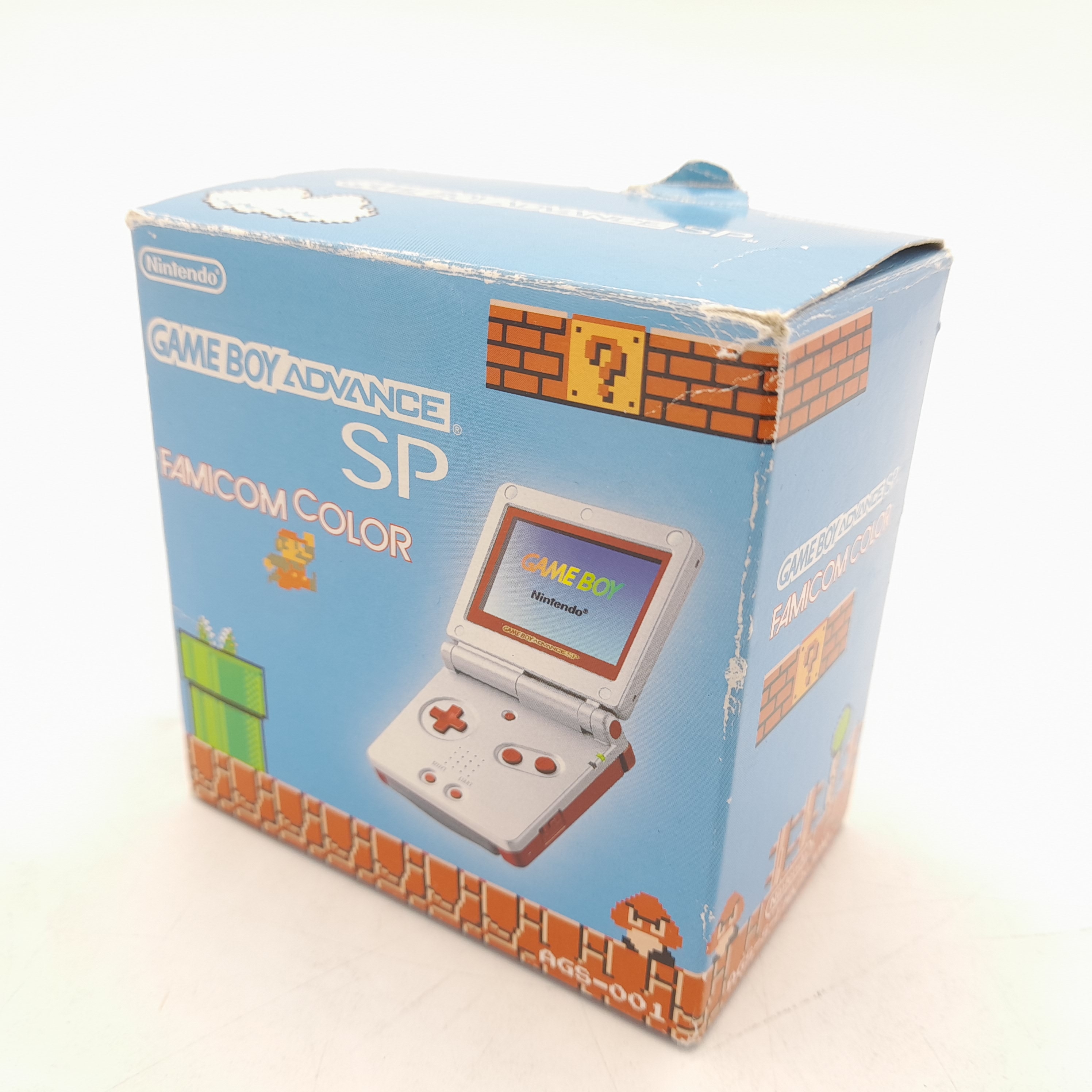Foto van Game Boy Advance SP Famicom - Mooi & in Doos