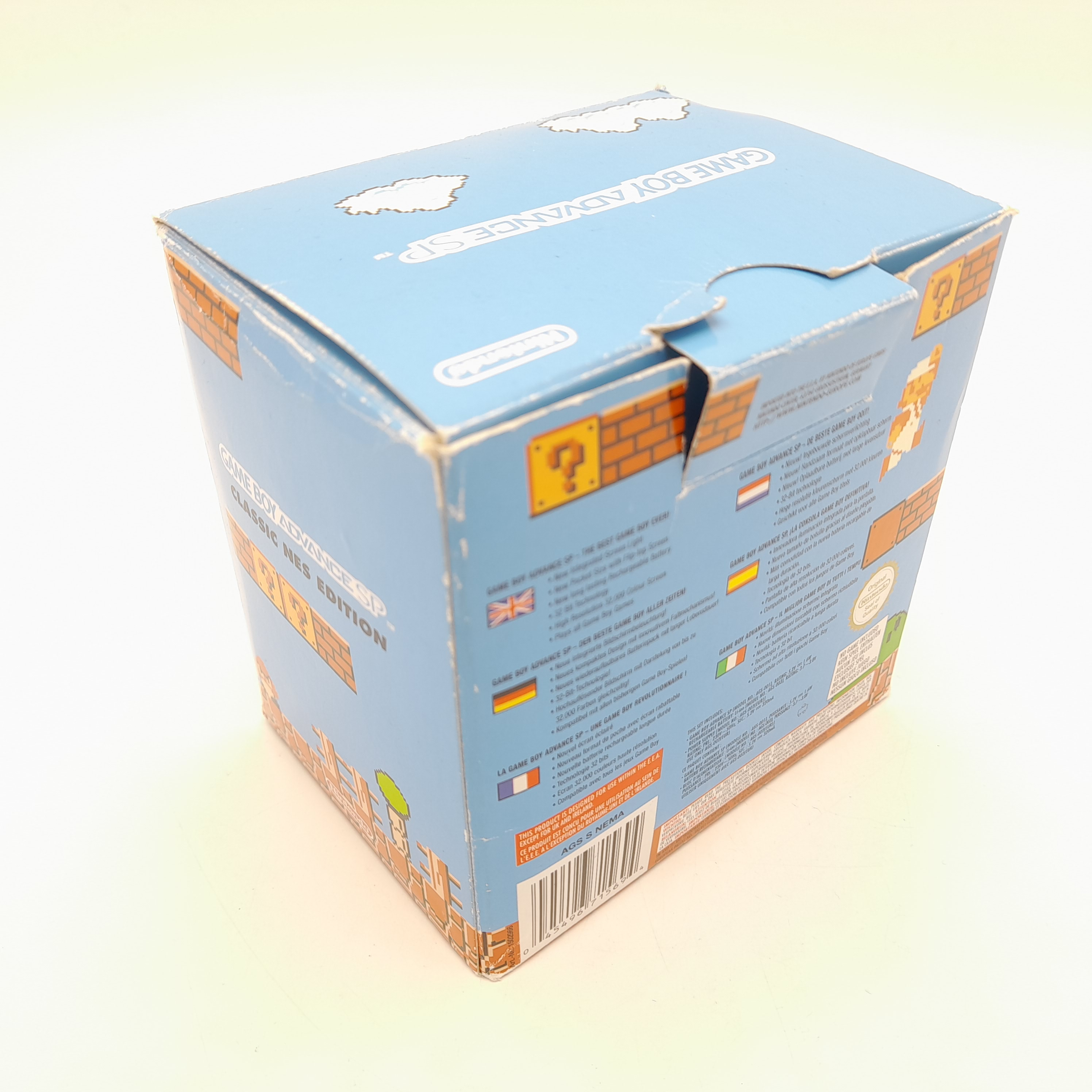 Foto van Game Boy Advance SP NES Classic Design - Zeer Mooi and in Doos