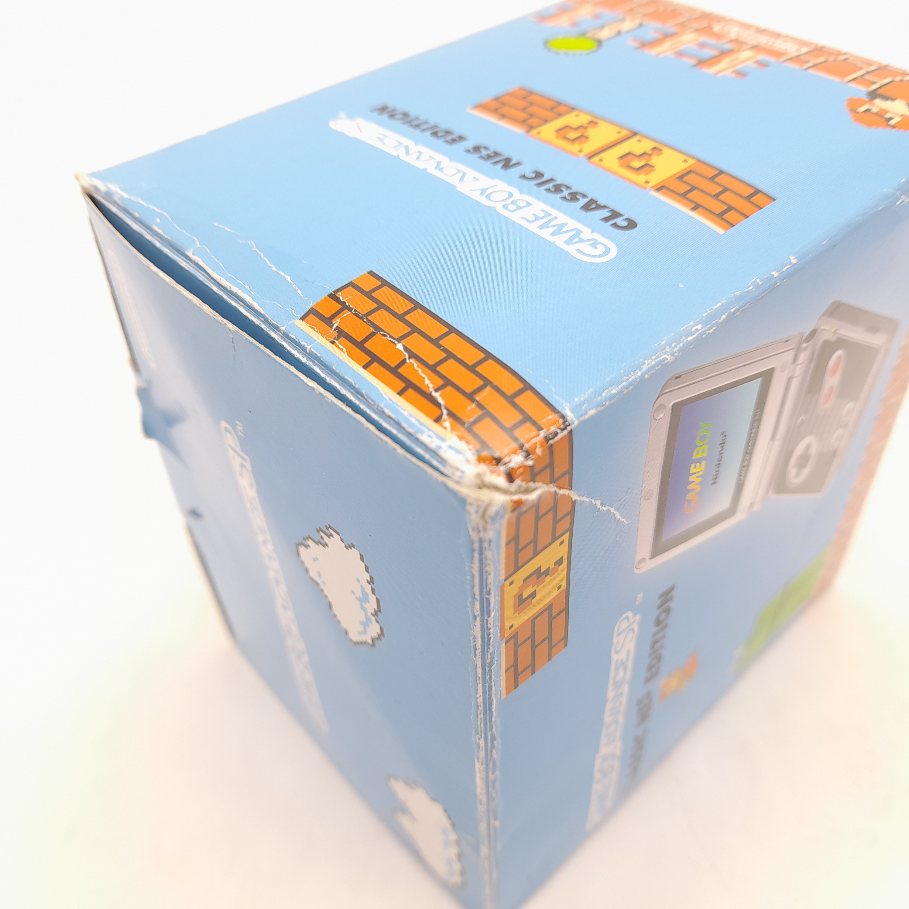 Foto van Game Boy Advance SP NES Classic Design - Zeer Mooi and in Doos