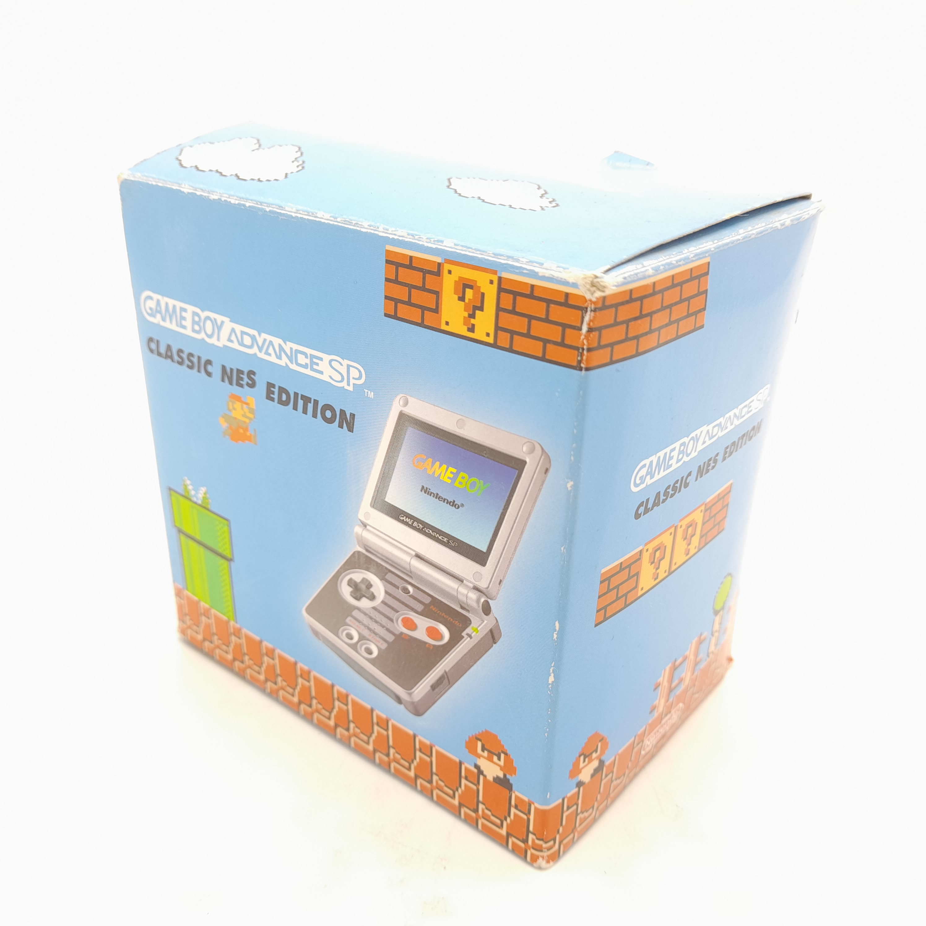 Foto van Game Boy Advance SP NES Classic Design - Zeer Mooi and in Doos