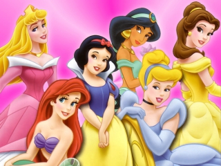 Speel als een van deze zes prinsessen en ga op zoek naar het magische kroontje!