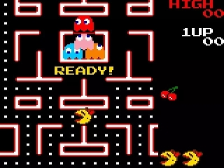 Ms. Pac-Man speelt weg als standaard Pac-Man, maar met wat extra´s wat de game toch wat leuker maakt!